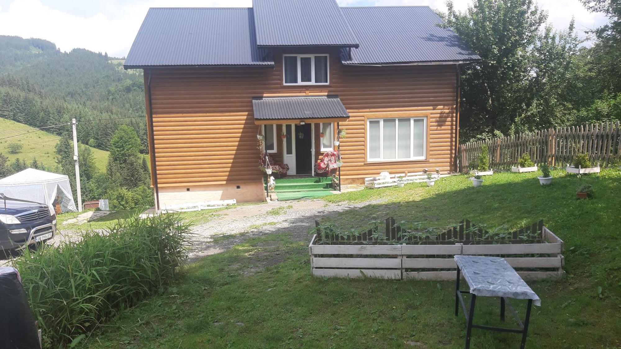 Apartamento Затишні Карпати)) Verkhovyna Exterior foto